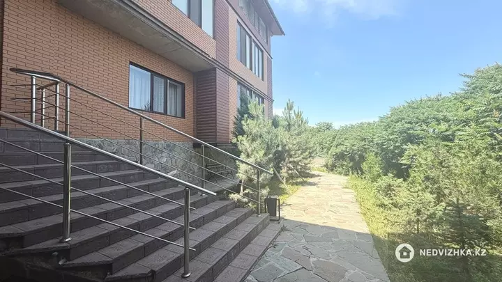 3-комнатная квартира, этаж 3 из 3, 88 м²