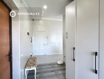 3-комнатная квартира, этаж 3 из 3, 88 м², миниатюра 6