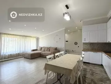 3-комнатная квартира, этаж 3 из 3, 88 м², миниатюра 10