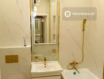 1-комнатная квартира, этаж 2 из 12, 45 м², На длительный срок, миниатюра 2