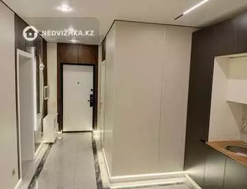 1-комнатная квартира, этаж 2 из 12, 45 м², На длительный срок, миниатюра 1