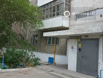 4-комнатная квартира, этаж 2 из 9, 76 м²