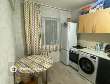 2-комнатная квартира, этаж 3 из 5, 47 м², Посуточно