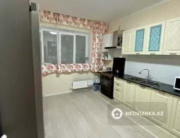 2-комнатная квартира, этаж 9 из 9, 60 м², миниатюра 2