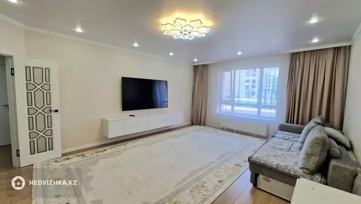 3-комнатная квартира, этаж 2 из 7, 108 м², фотография 3