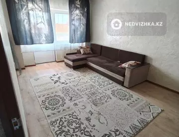 1-комнатная квартира, этаж 4 из 5, 37 м², На длительный срок