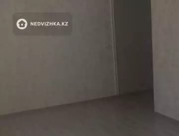 2-комнатная квартира, этаж 3 из 9, 56 м², На длительный срок