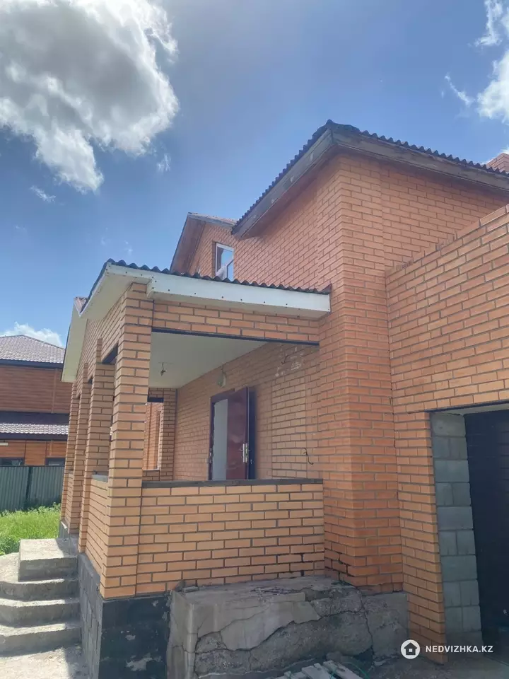 5-комнатный дом, 10 соток, 174 м², фотография 3