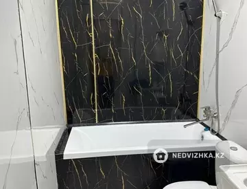 2-комнатная квартира, этаж 8 из 9, 38 м²