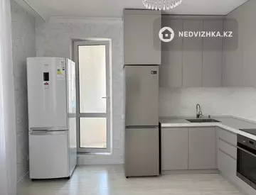 2-комнатная квартира, этаж 4 из 10, 72 м²