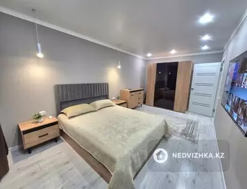 1-комнатная квартира, этаж 2 из 5, 32 м², Посуточно