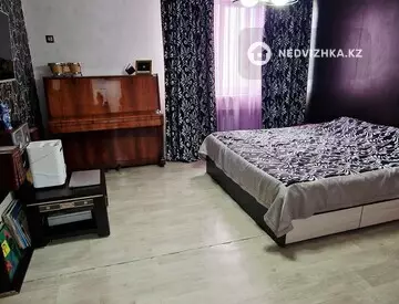2-комнатная квартира, этаж 11 из 15, 85 м², миниатюра 2