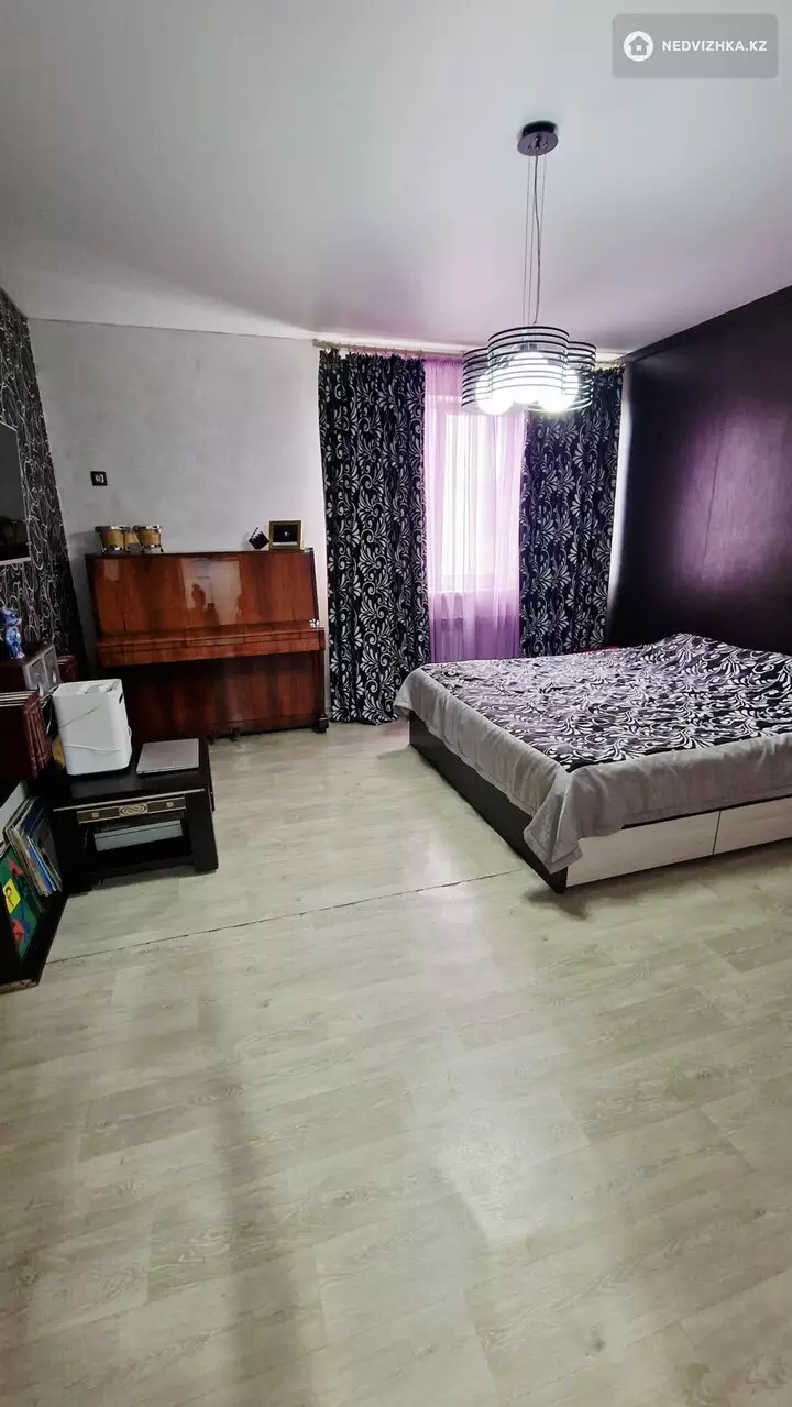 2-комнатная квартира, этаж 11 из 15, 85 м², фотография 2