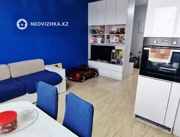 2-комнатная квартира, этаж 11 из 15, 85 м², миниатюра 1