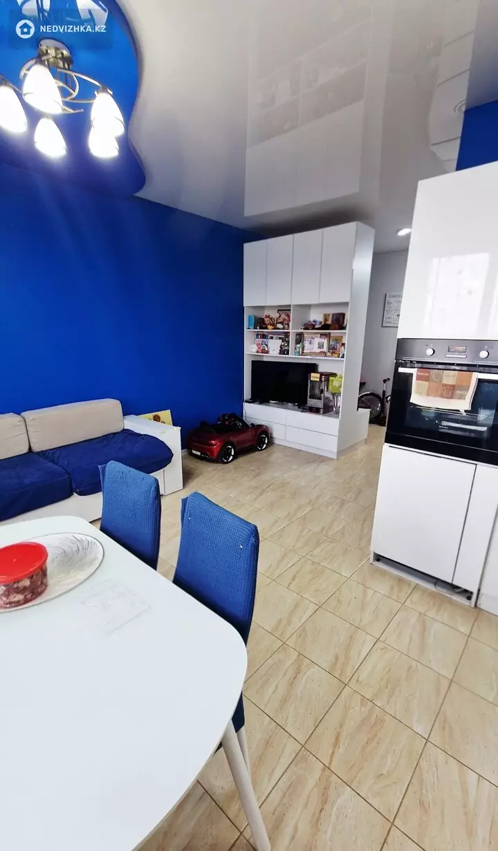 2-комнатная квартира, этаж 11 из 15, 85 м²