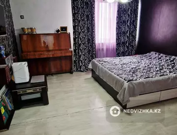 2-комнатная квартира, этаж 11 из 15, 86 м², миниатюра 3