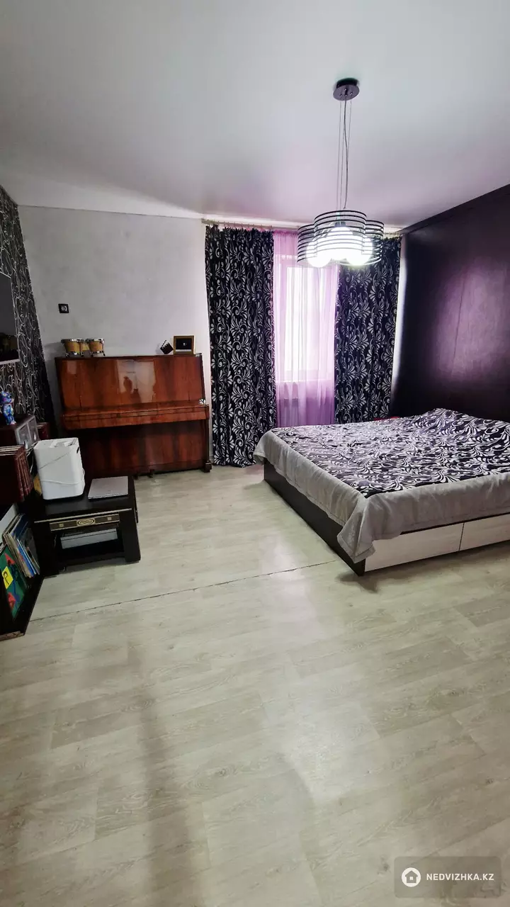 2-комнатная квартира, этаж 11 из 15, 86 м², фотография 3