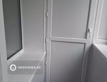3-комнатная квартира, этаж 1 из 9, 62 м², миниатюра 12