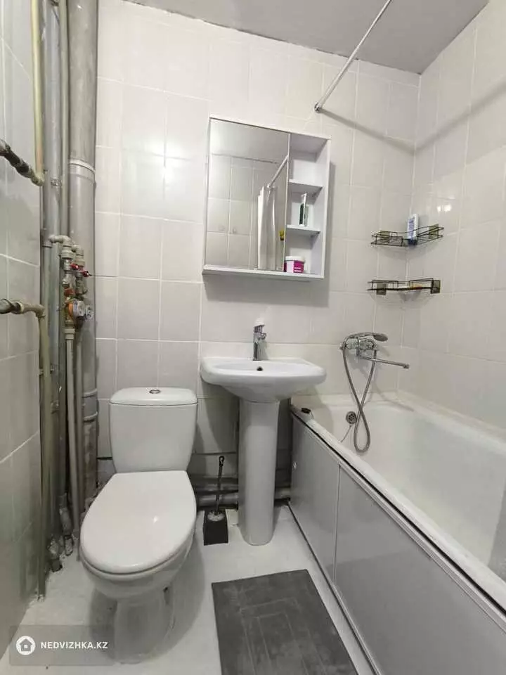 2-комнатная квартира, этаж 2 из 5, 42 м², фотография 4