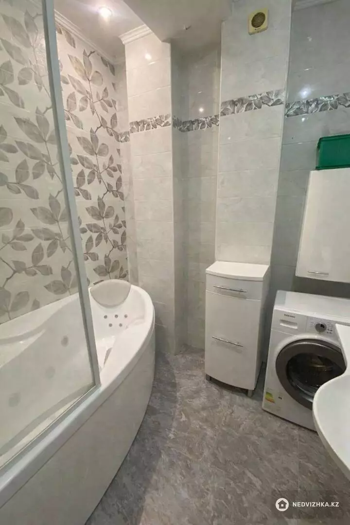 2-комнатная квартира, этаж 2 из 5, 89 м², фотография 3