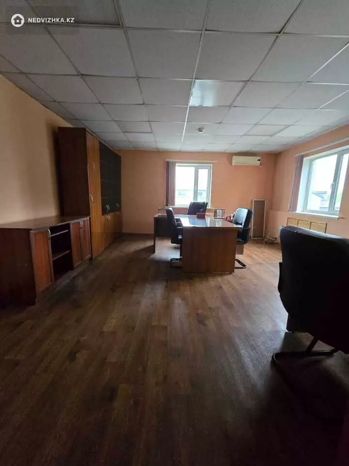Офис, этаж 2 из 2, 400 м², На длительный срок, фотография 5