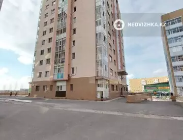 3-комнатная квартира, этаж 9 из 12, 106 м², миниатюра 2