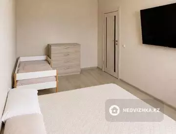 3-комнатная квартира, этаж 5 из 5, 69 м², миниатюра 2