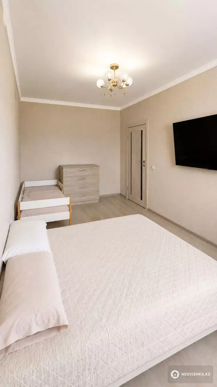 3-комнатная квартира, этаж 5 из 5, 69 м², фотография 2