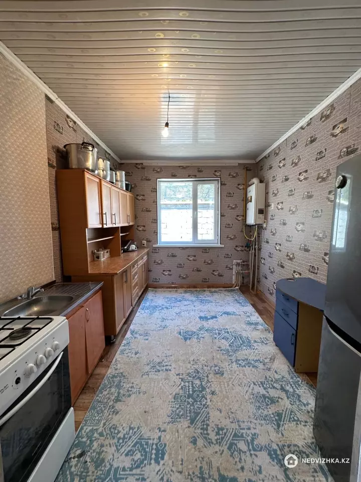 9-комнатный дом, 10 соток, 330 м²