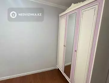 2-комнатная квартира, этаж 3 из 5, 50 м², На длительный срок
