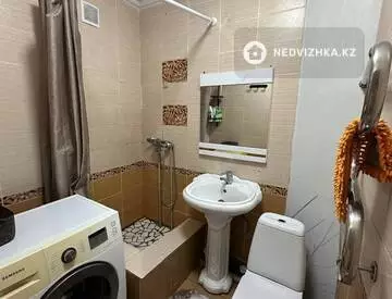 2-комнатная квартира, этаж 3 из 5, 50 м², На длительный срок