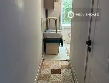 2-комнатная квартира, этаж 3 из 5, 50 м², На длительный срок