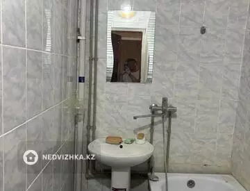 2-комнатная квартира, этаж 2 из 5, 60 м², На длительный срок