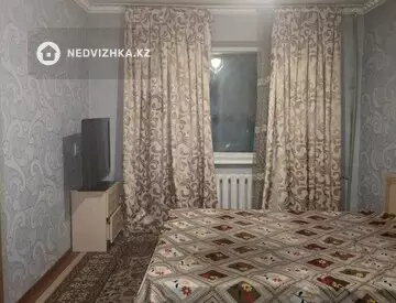 3-комнатная квартира, этаж 2 из 4, 80 м², На длительный срок