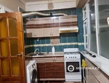 3-комнатная квартира, этаж 2 из 4, 80 м², На длительный срок