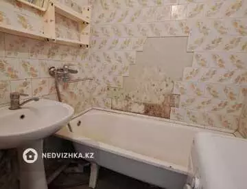 3-комнатная квартира, этаж 4 из 5, 70 м², миниатюра 9