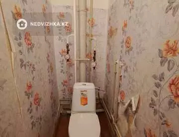 3-комнатная квартира, этаж 4 из 5, 70 м², миниатюра 10