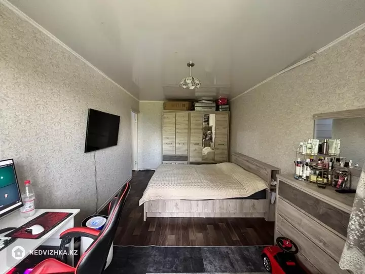 1-комнатная квартира, этаж 4 из 4, 33 м², фотография 5