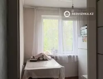 1-комнатная квартира, этаж 4 из 4, 33 м², миниатюра 6