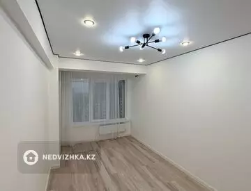2-комнатная квартира, этаж 9 из 16, 45 м², миниатюра 8