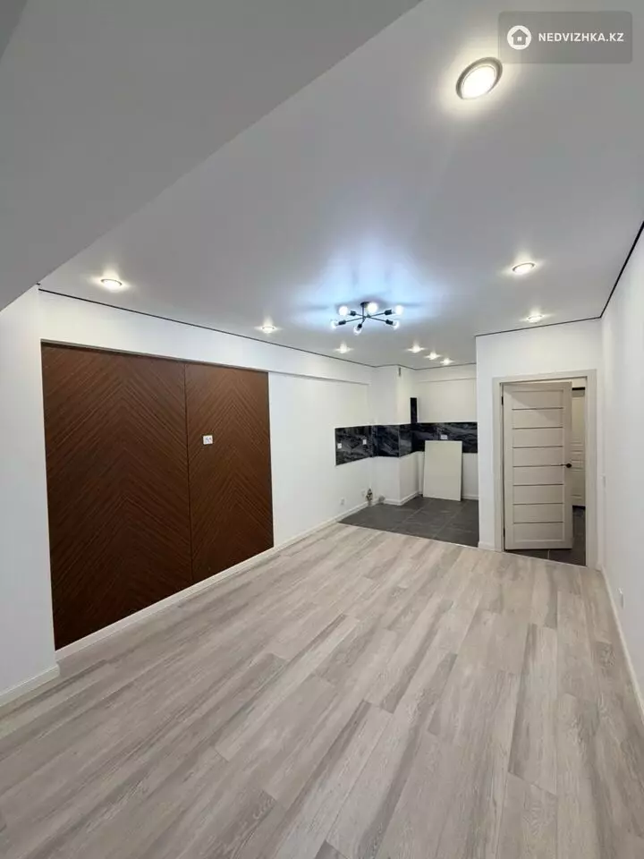 2-комнатная квартира, этаж 9 из 16, 45 м²