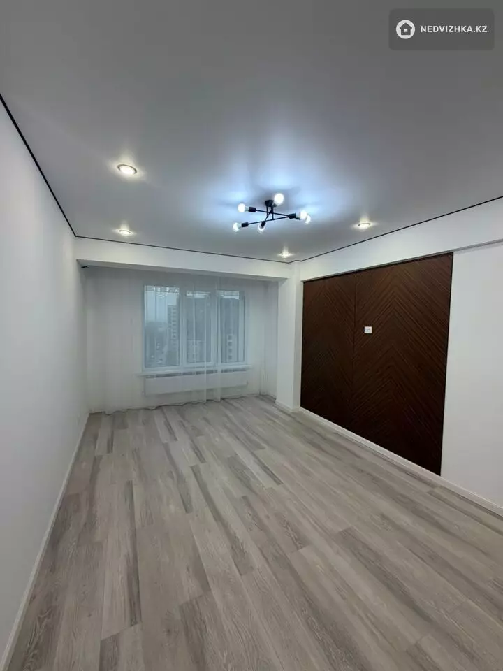 2-комнатная квартира, этаж 9 из 16, 45 м², фотография 4