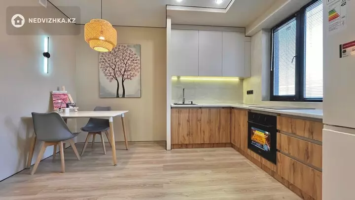 2-комнатная квартира, этаж 9 из 13, 46 м², фотография 2