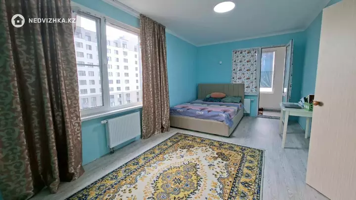 2-комнатная квартира, этаж 4 из 12, 60 м²