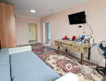 2-комнатная квартира, этаж 4 из 12, 60 м², миниатюра 3