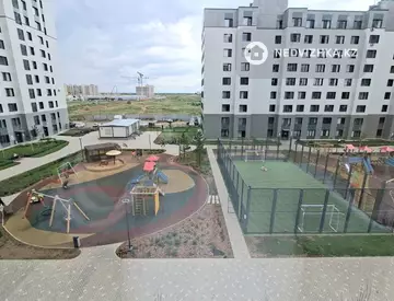 2-комнатная квартира, этаж 4 из 12, 60 м², миниатюра 5