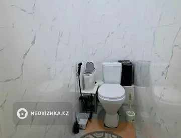 2-комнатная квартира, этаж 4 из 12, 60 м², миниатюра 10