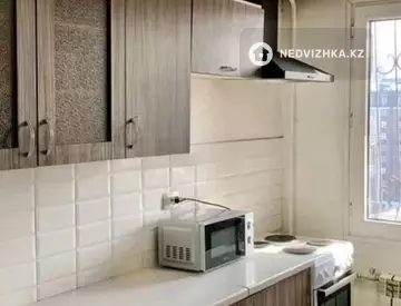 2-комнатная квартира, этаж 11 из 12, 62 м², миниатюра 3