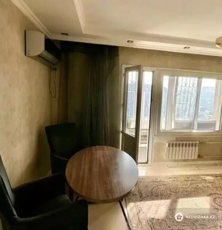 2-комнатная квартира, этаж 11 из 12, 62 м², фотография 4
