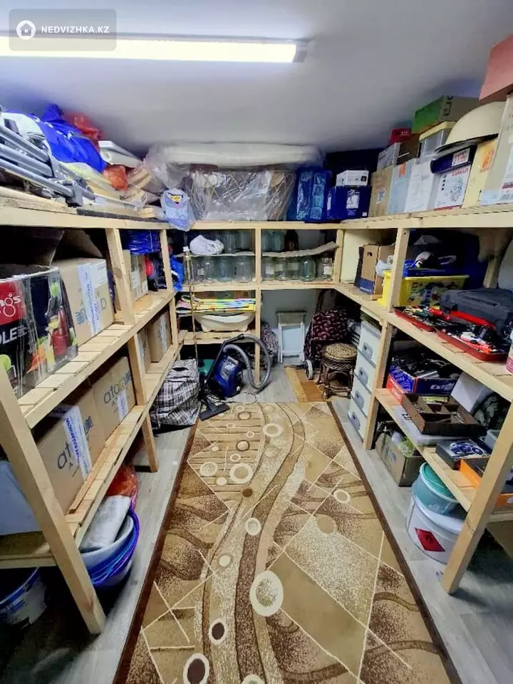 7-комнатный дом, 7.7 соток, 120 м²